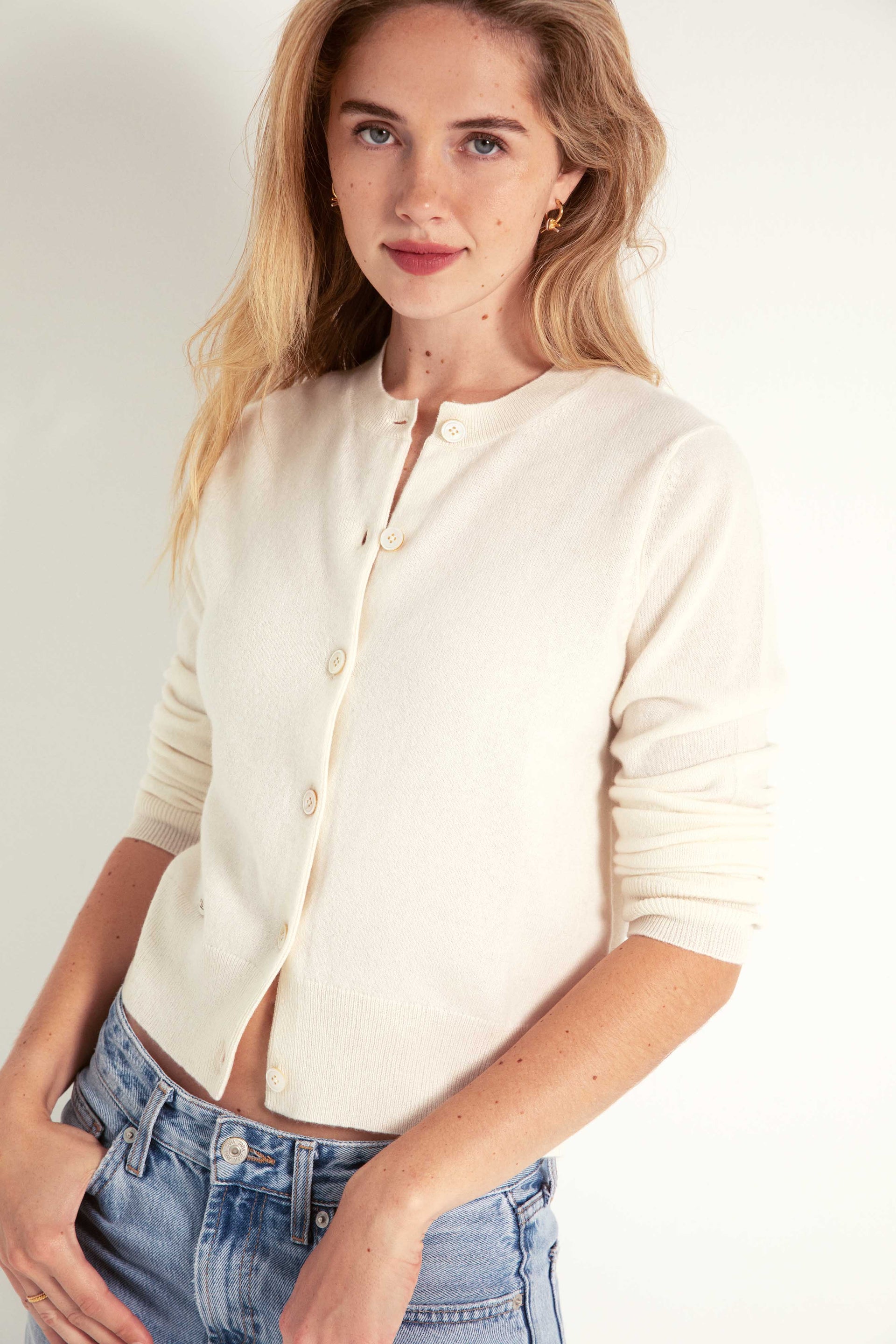 The Everyday Cashmere Cardigan in Snow Peak