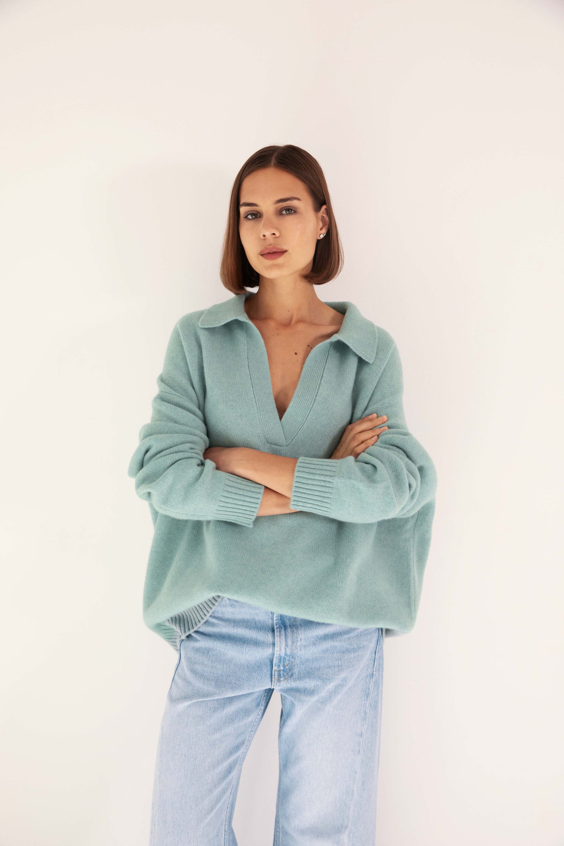 The Cashmere Collar Sweater in Green Lily