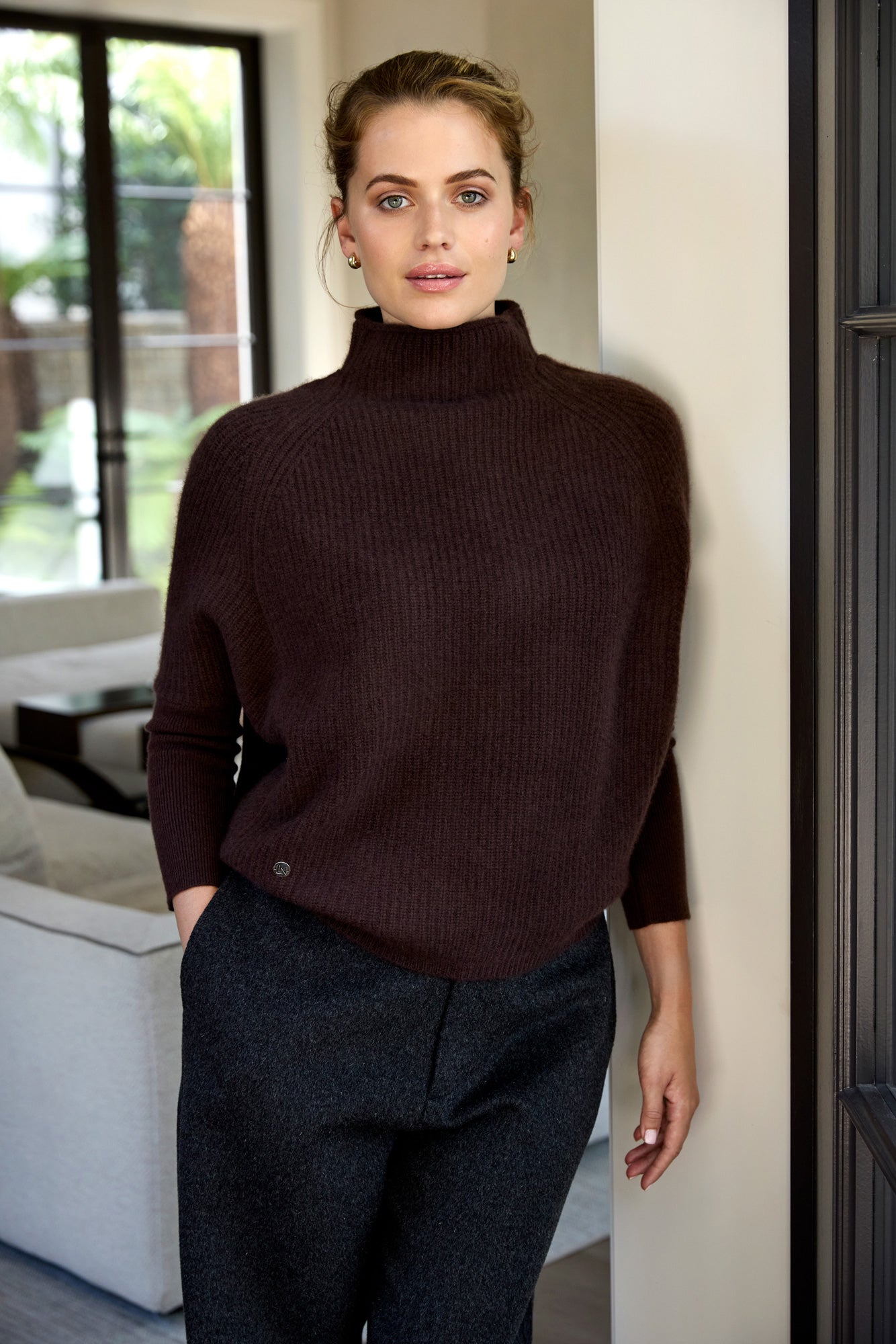 The Cashmere Slouchy Rib Turtleneck in Tree Bark
