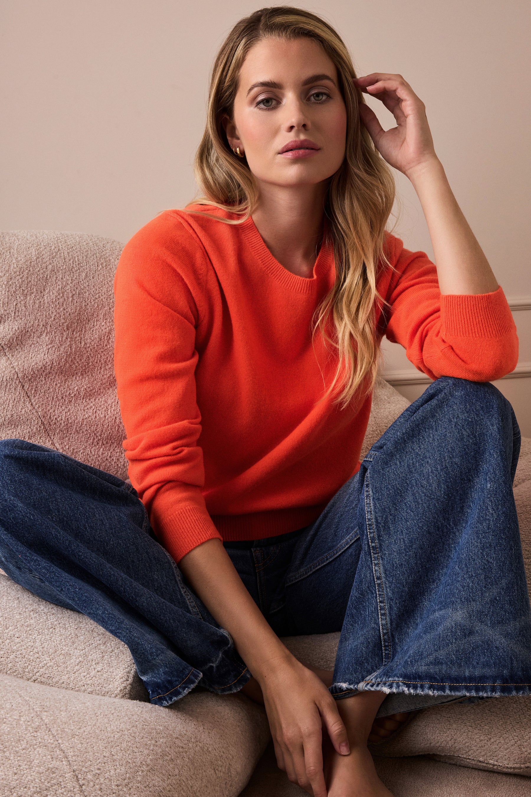 The Essential Cashmere Crew in Vibrant Coral