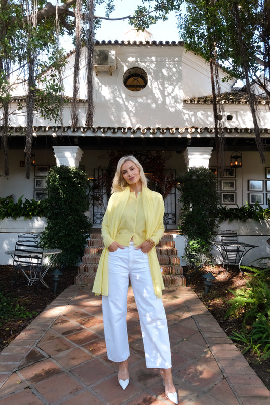 The Travel Wrap in Lemon