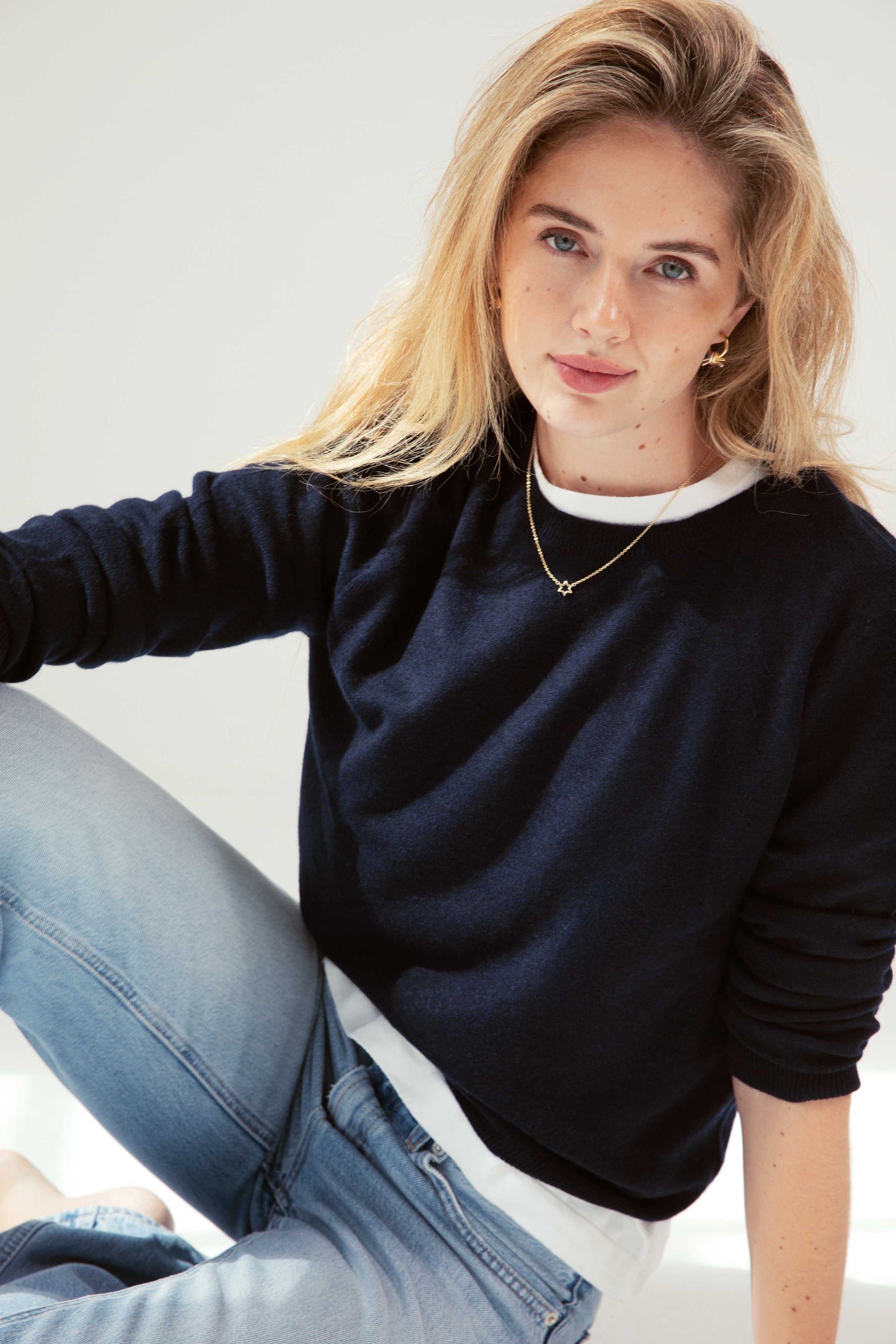 The Everyday Cashmere Sweater in Midnight Slate