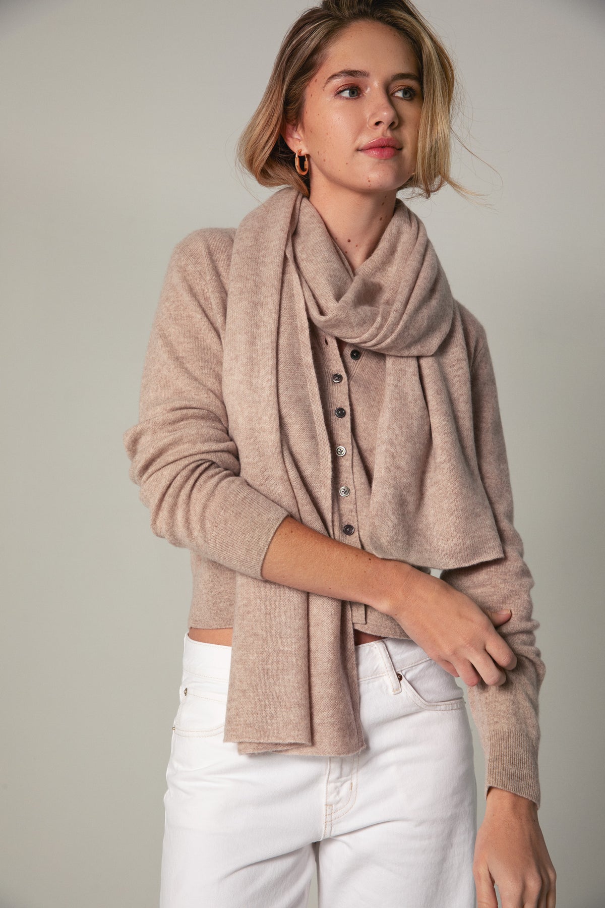 The Cashmere Travel Wrap in Light Beige