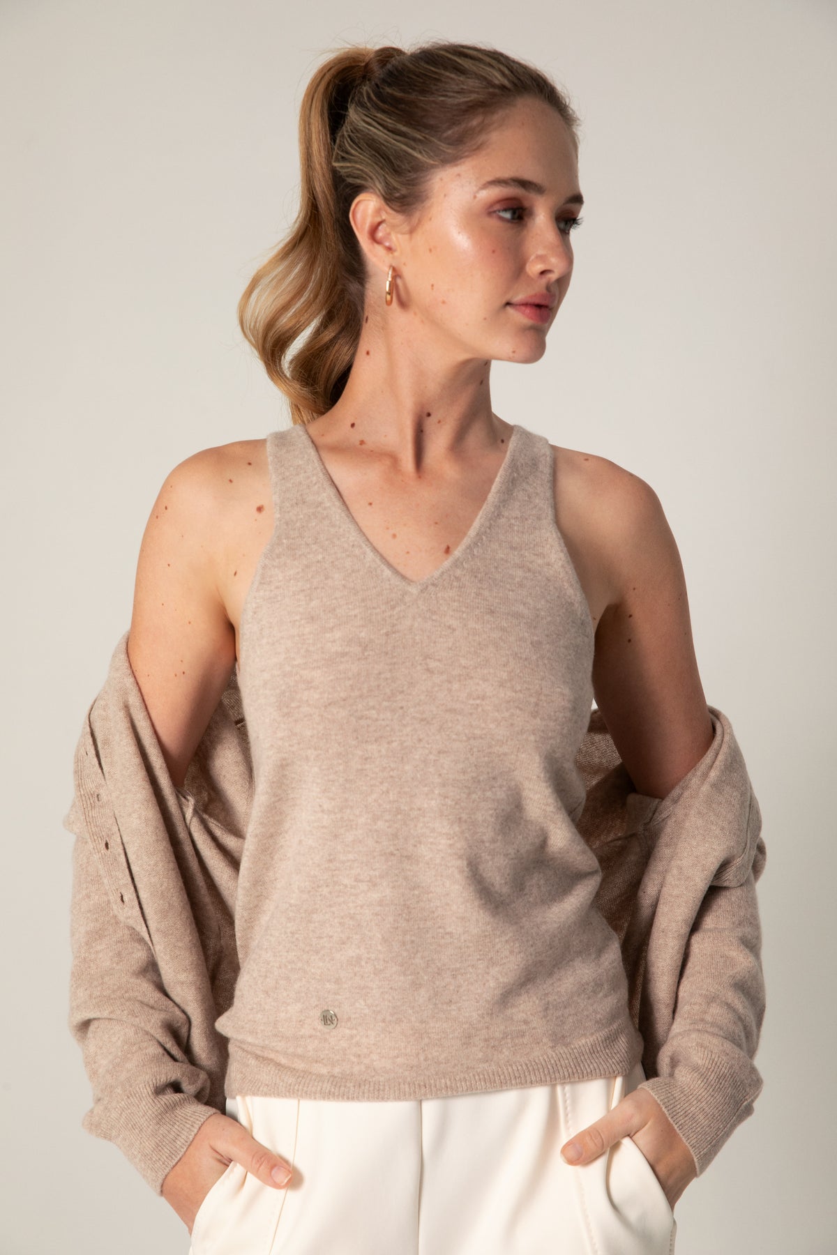 The Cashmere Tank in Light Beige