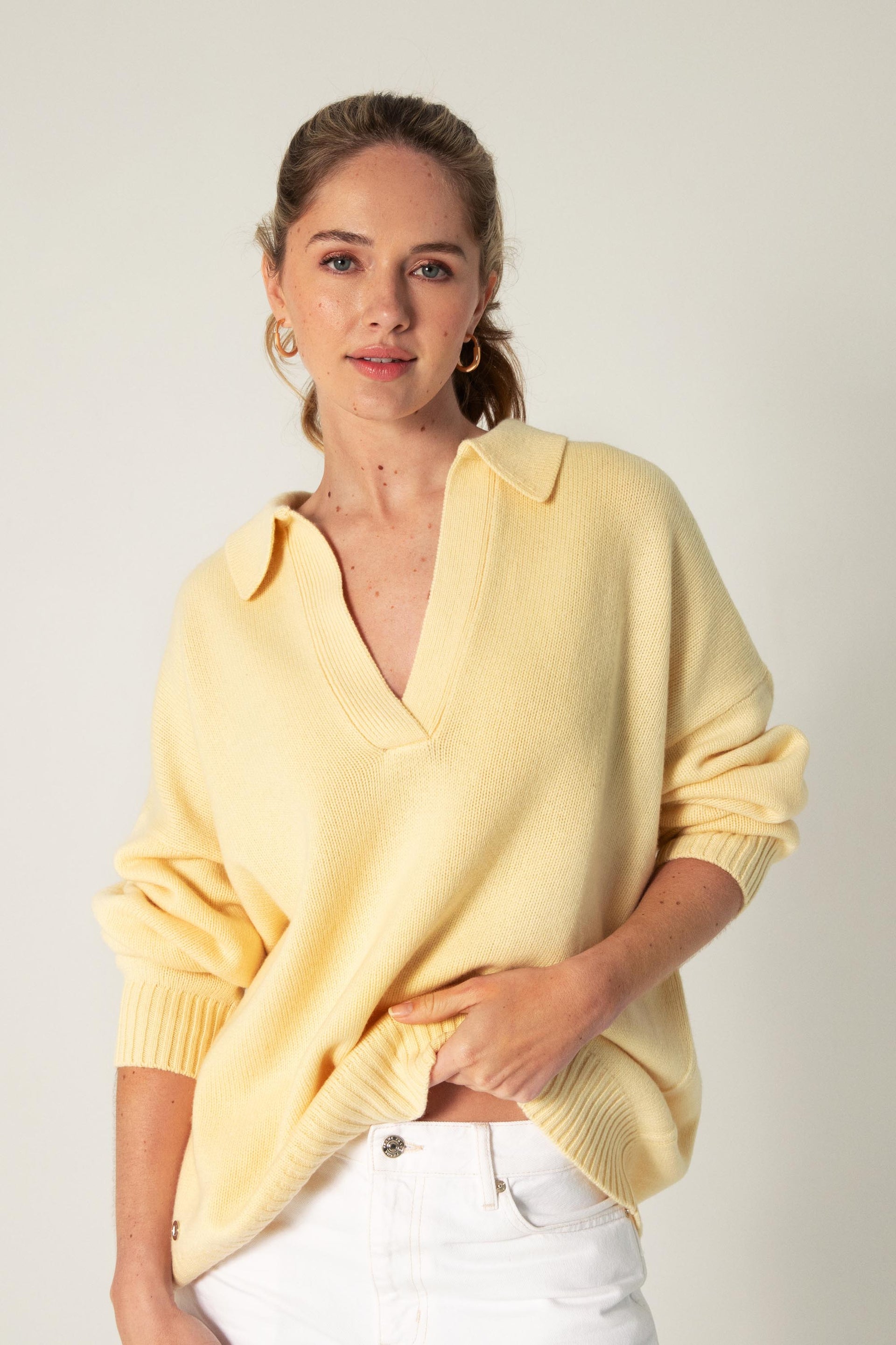 The Cashmere Collar Sweater in Primrose