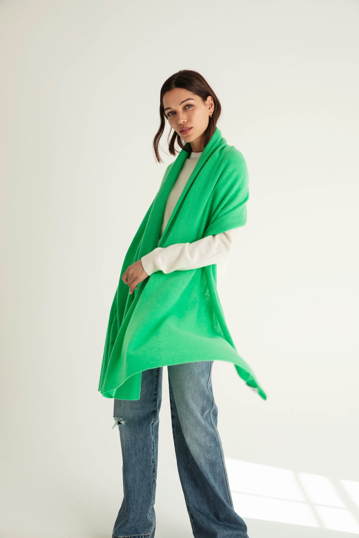 The Cashmere Travel Wrap in Irish Green