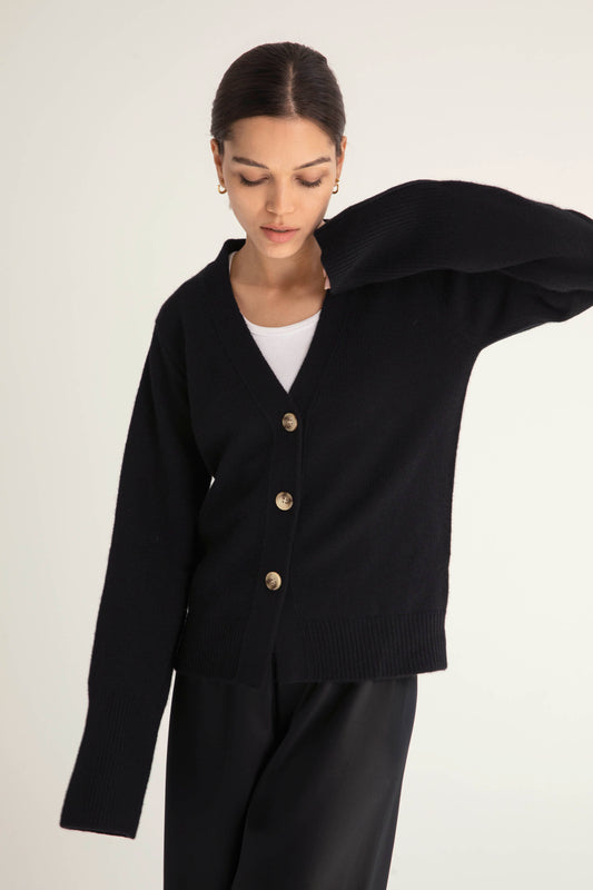 The Relaxed Cashmere Cardigan in Black