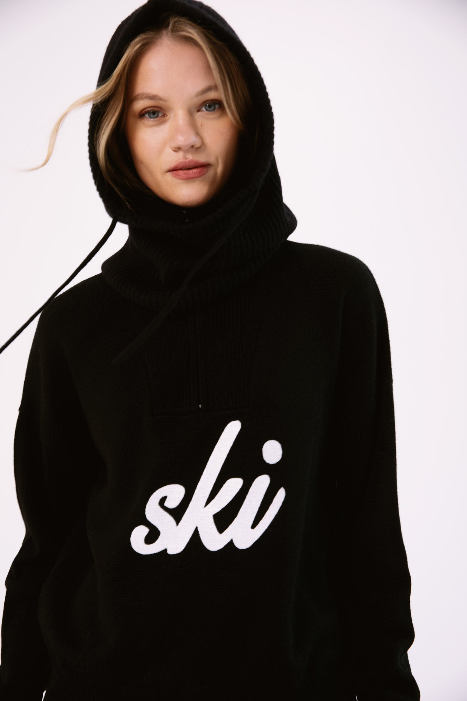 The Snood in Black
