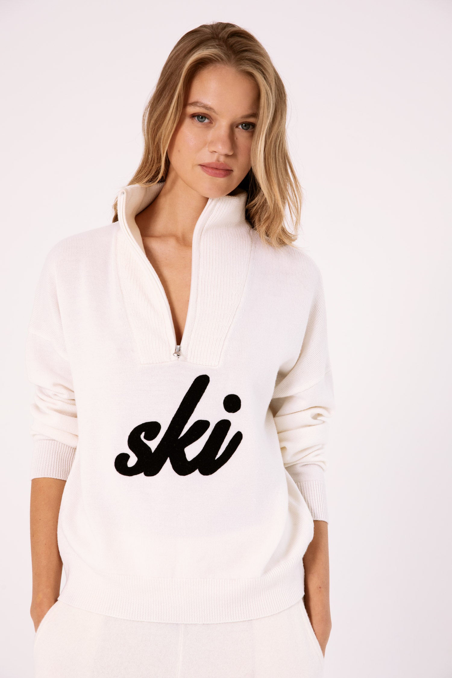 The SKI Half Zip in White