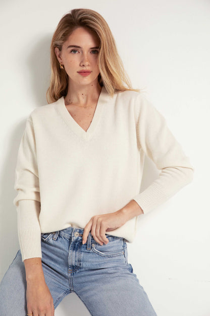 The Elevated Cashmere V Neck Sweater in Snow Peak