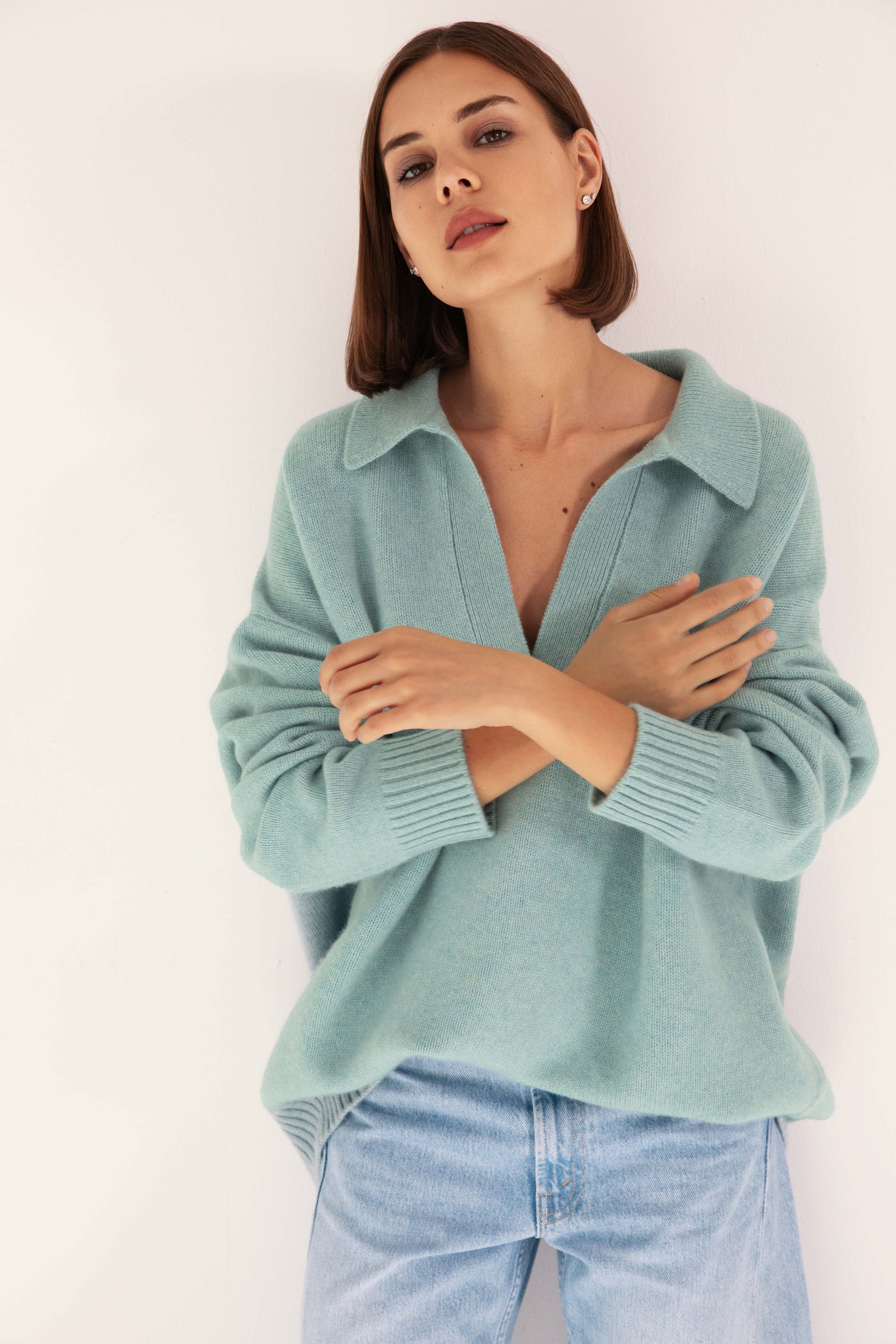 The Cashmere Collar Sweater in Green Lily
