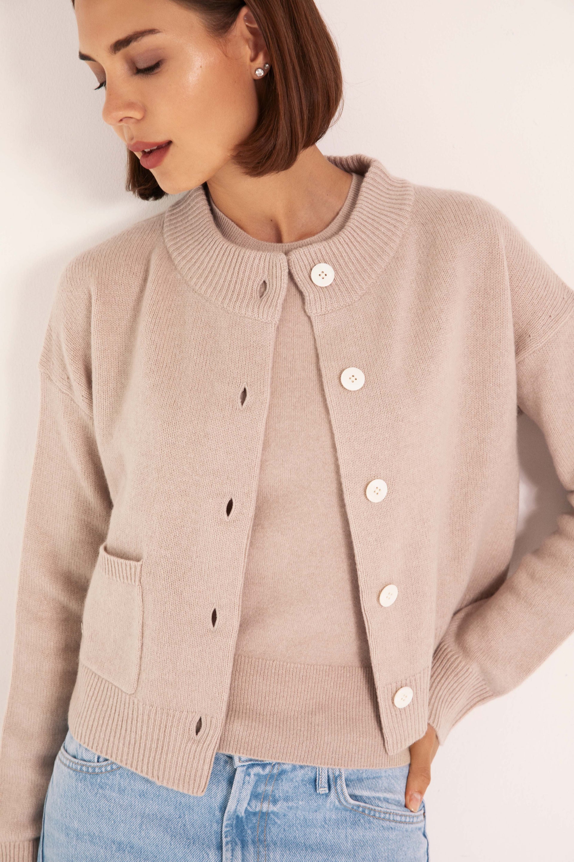 The Cashmere Pocket Cardigan in Latte