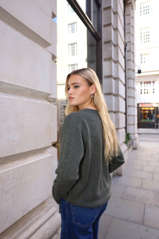 The Elevated Cashmere V Neck in Algae