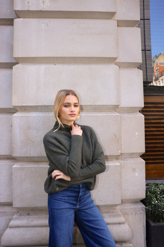 The Cashmere Slouchy Rib Turtleneck in Algae