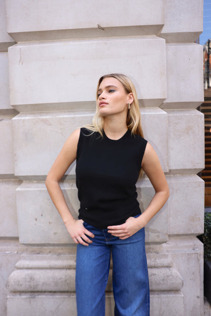 The Crew Top in Black
