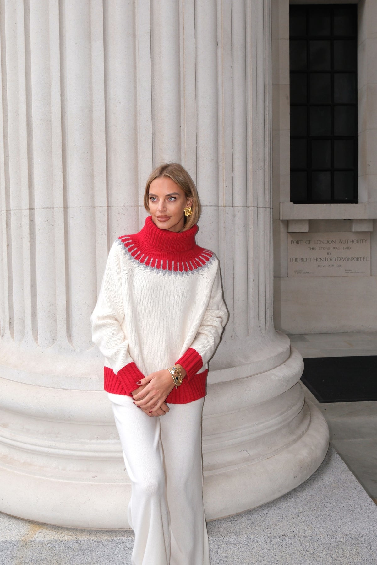 The Cashmere Loungers in Ivory
