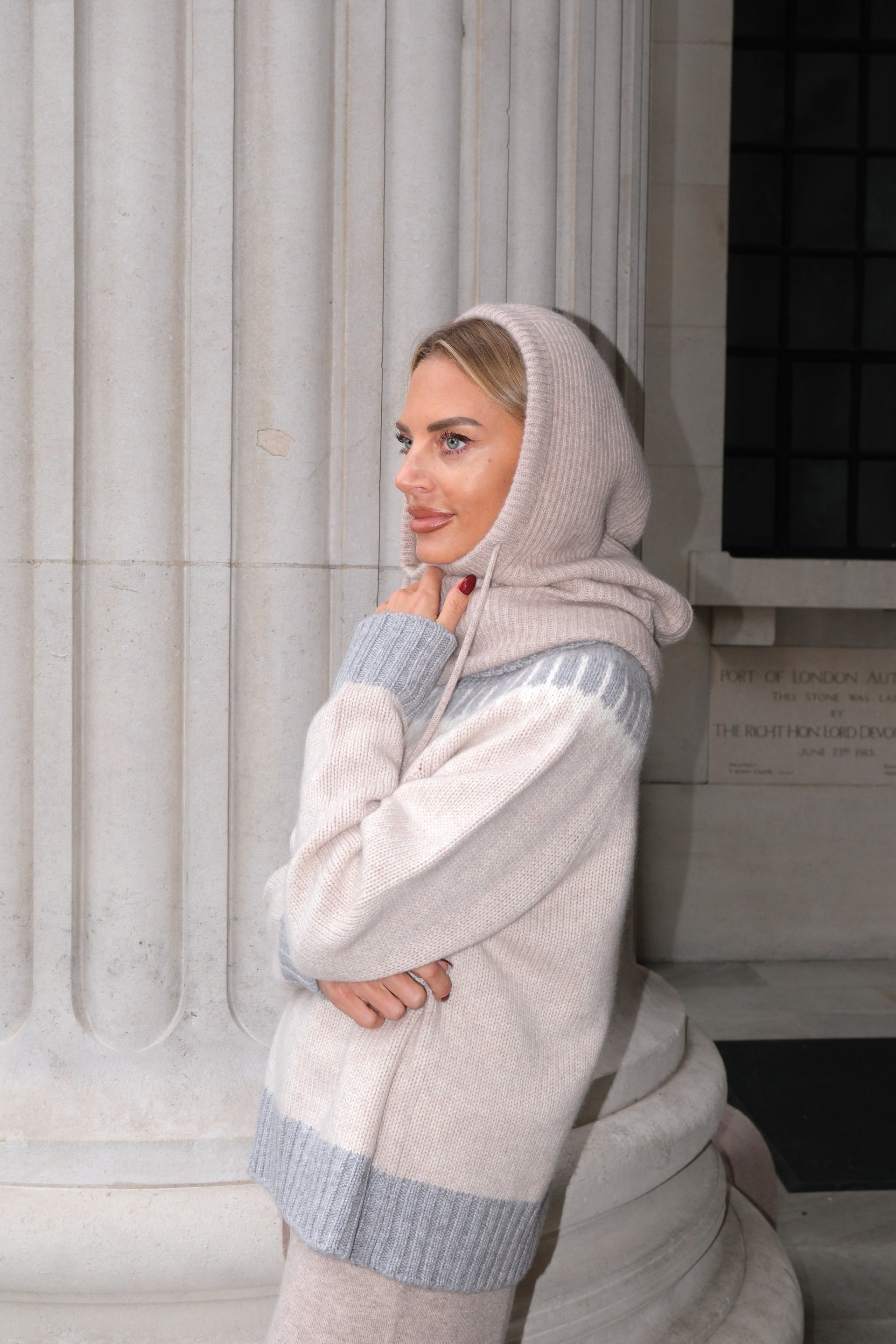 Cashmere Snood in Biscotti